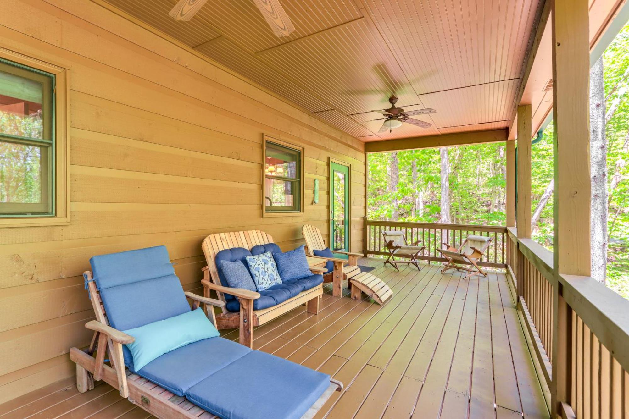 Lakeside Cabin Game Room, Dock, Orchard, Wineries Ellijay Esterno foto
